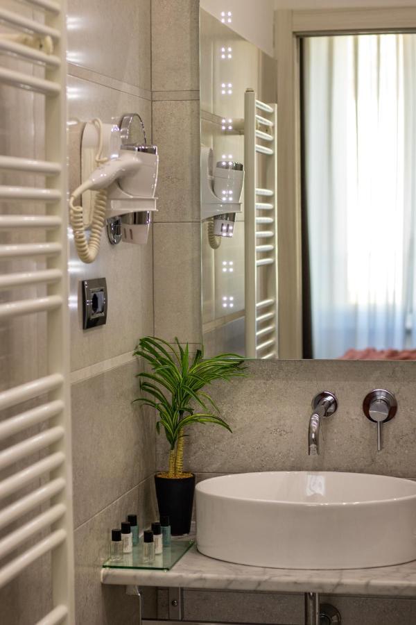 Cinque Terre Gateway Hotel La Spezia Exterior photo