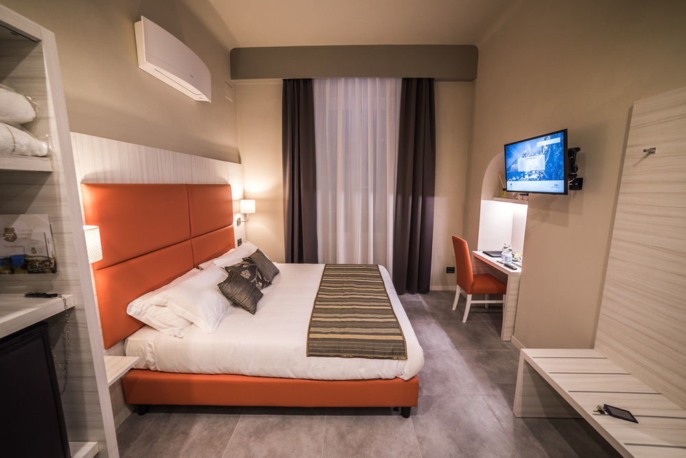 Cinque Terre Gateway Hotel La Spezia Exterior photo